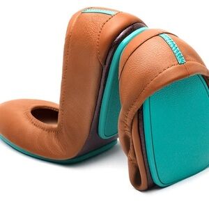 CHESTNUT Tieks Flats Size 7 Women’s - LIKE NEW